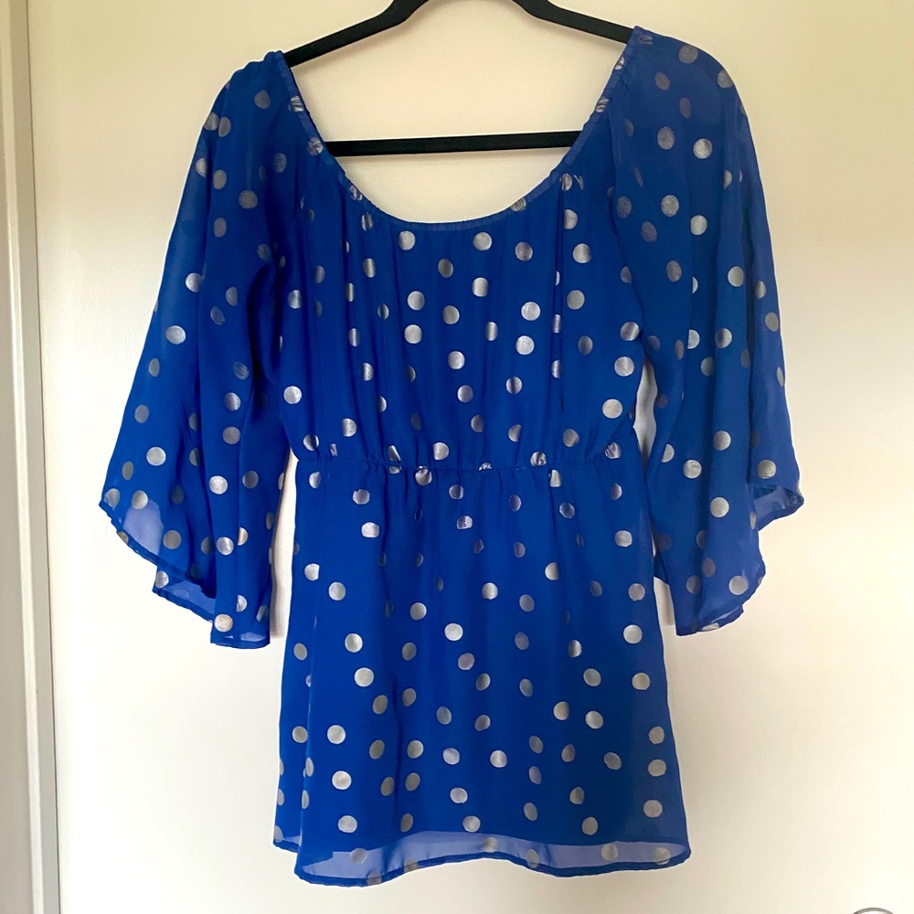 Polka dot scoop neck blouse